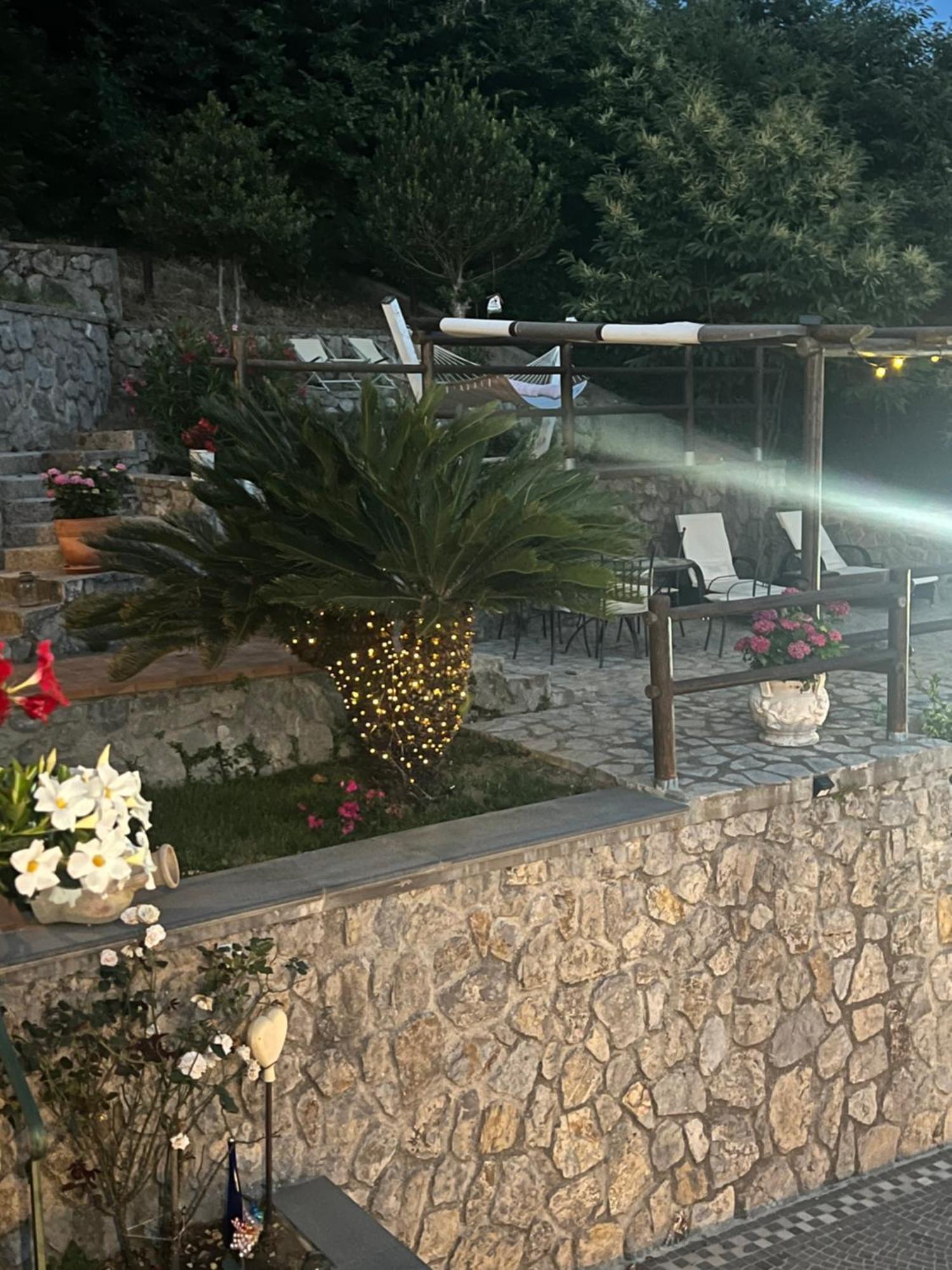 B&B Villa Reginella 阿杰罗拉 外观 照片